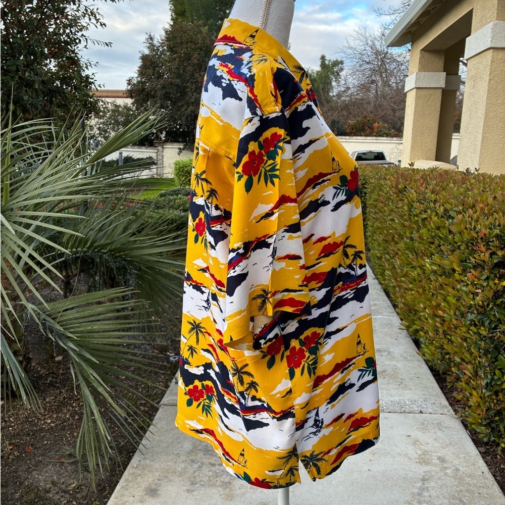Bugle Boy Classics Women’s Tropical Yellow Hawaiian Shirt XL - Picture 3 of 12